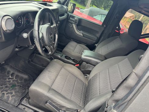 Used 2011 Jeep Wrangler Sport AWD/4WD image 12