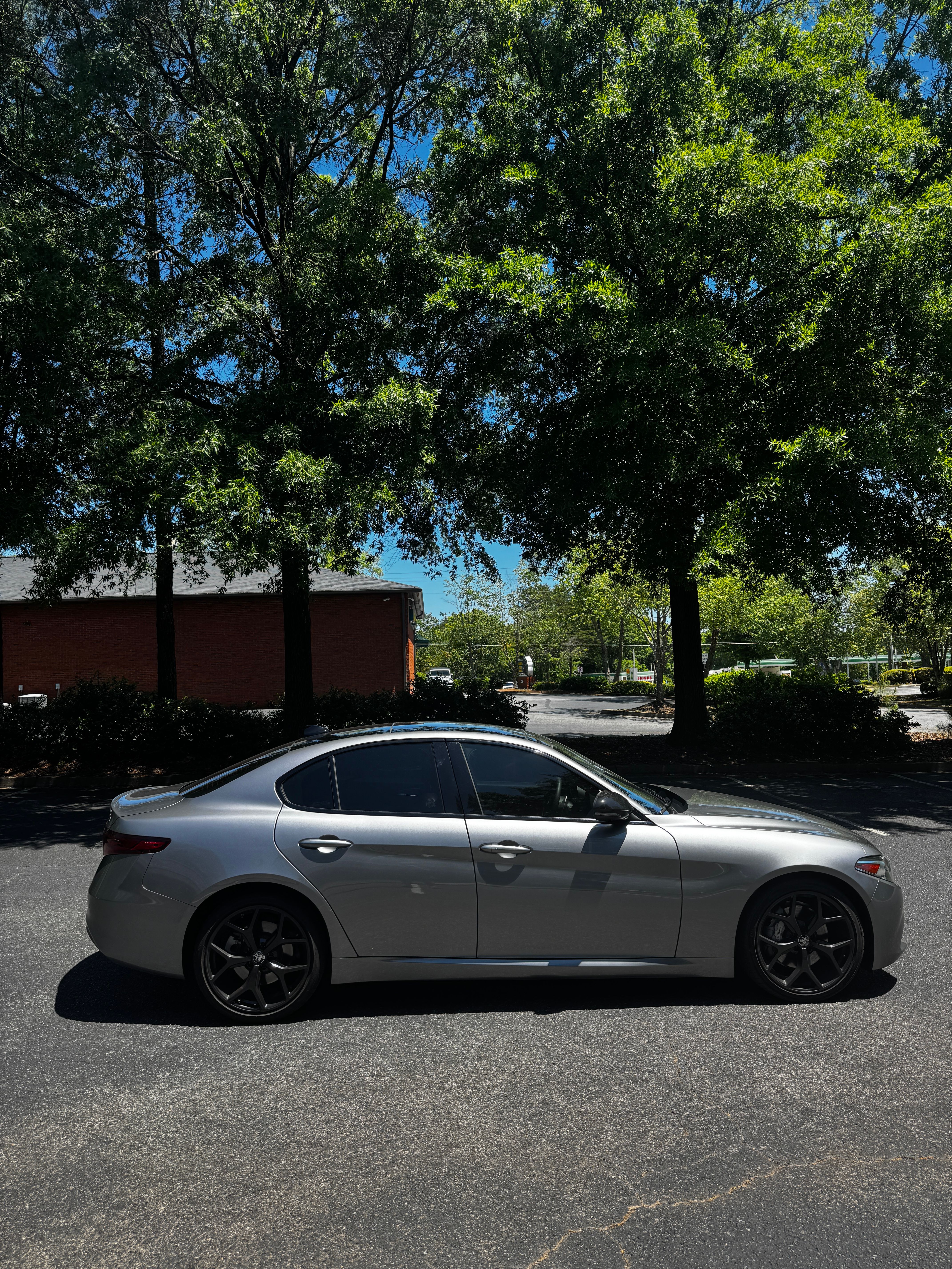 Used 2021 Alfa Romeo Giulia Ti w/ Nero Edizione RWD image 2