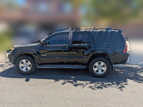 Used 2005 Toyota 4Runner Limited image 2