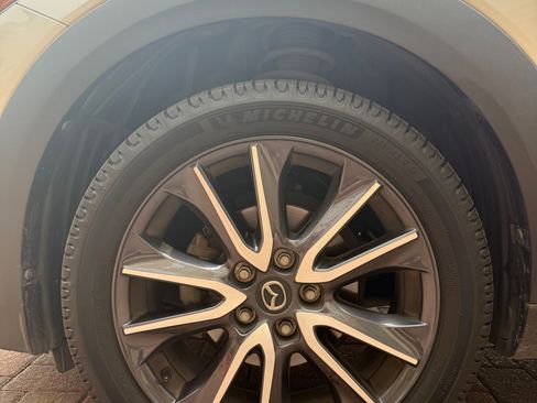 Used 2018 MAZDA CX-3 Touring image 18