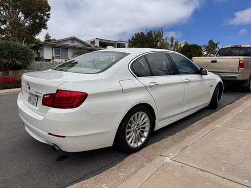 Used 2011 BMW 535i Sedan RWD image 4