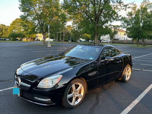 Used 2012 Mercedes-Benz SLK 250 image 8