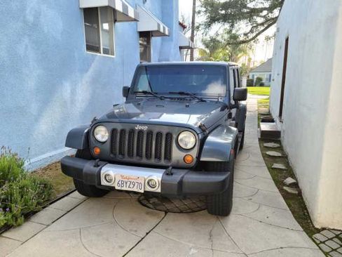 Used 2008 Jeep Wrangler Unlimited Sahara w/ Dual Top Group image 1