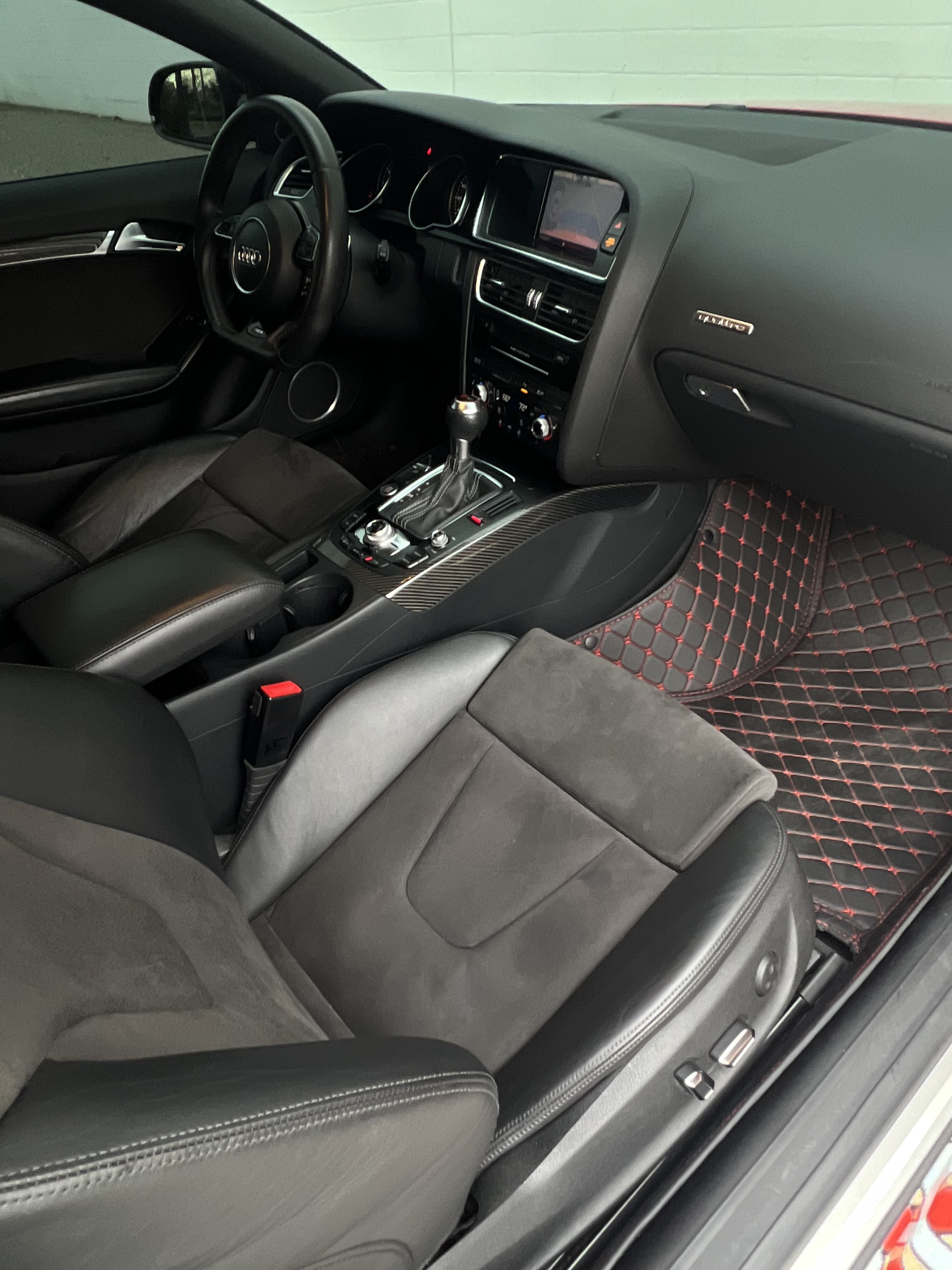 Used 2013 Audi RS 5 Coupe w/ Audi MMI Navigation Plus Pkg AWD/4WD image 16
