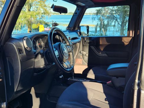 Used 2014 Jeep Wrangler Sport image 10