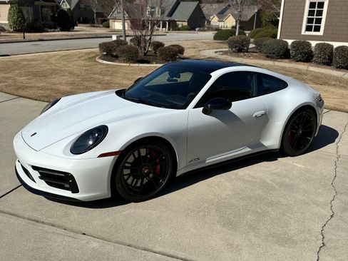 Used 2022 Porsche 911 Carrera GTS image 5