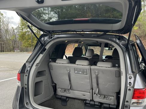 Used 2014 Honda Odyssey EX-L image 22