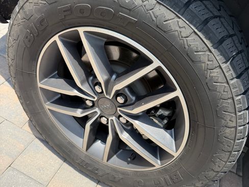 Used 2021 Jeep Grand Cherokee Limited AWD/4WD image 18