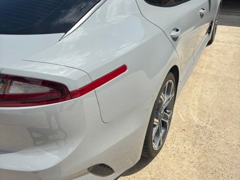 Used 2019 Kia Stinger GT1 RWD image 8
