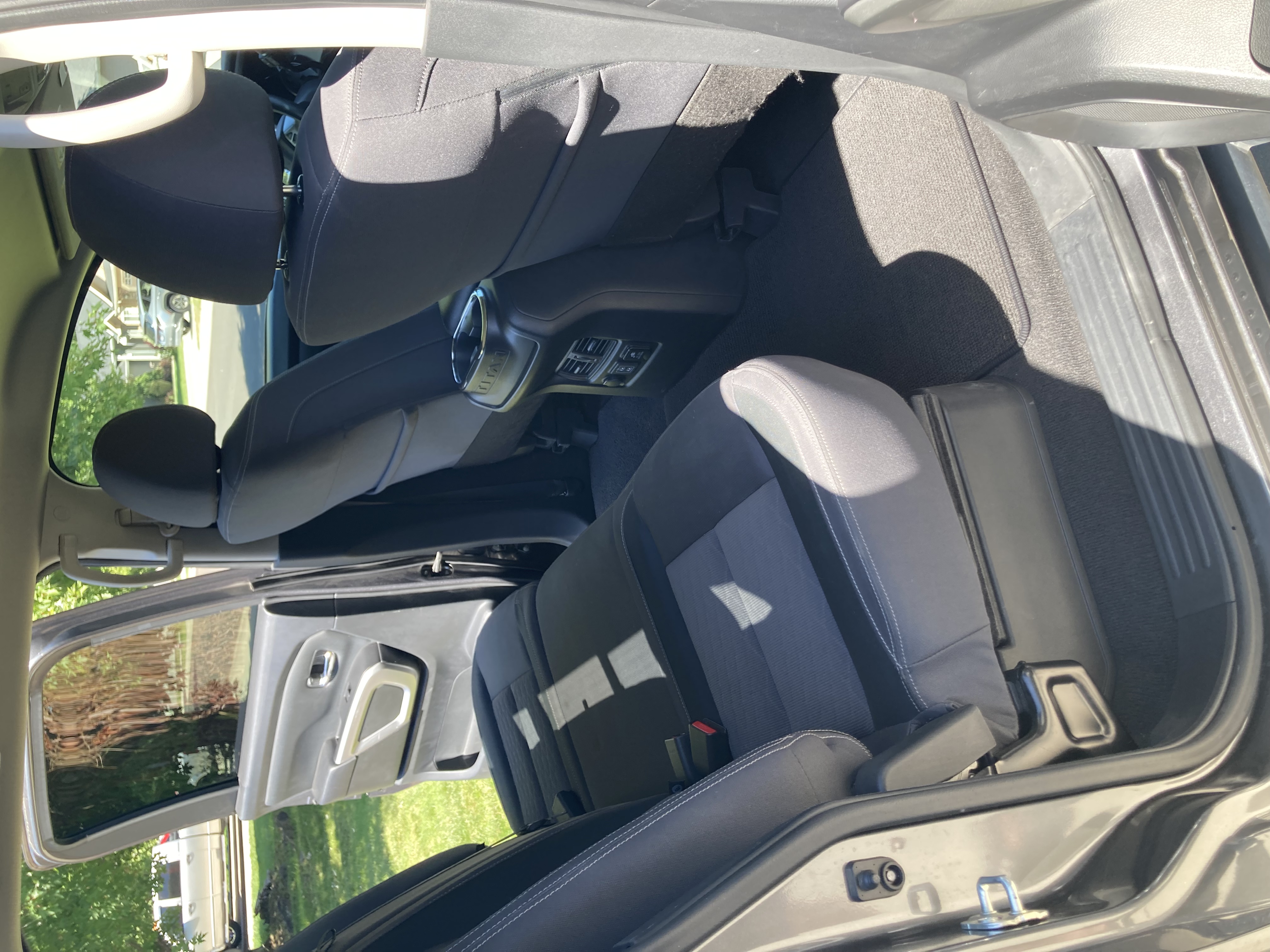 Used 2021 Nissan Titan SV w/ SV Convenience Package RWD image 19