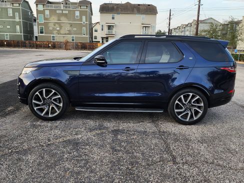 Used 2017 Land Rover Discovery HSE Luxury image 4
