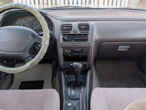 Used 1995 Subaru Legacy L image 11