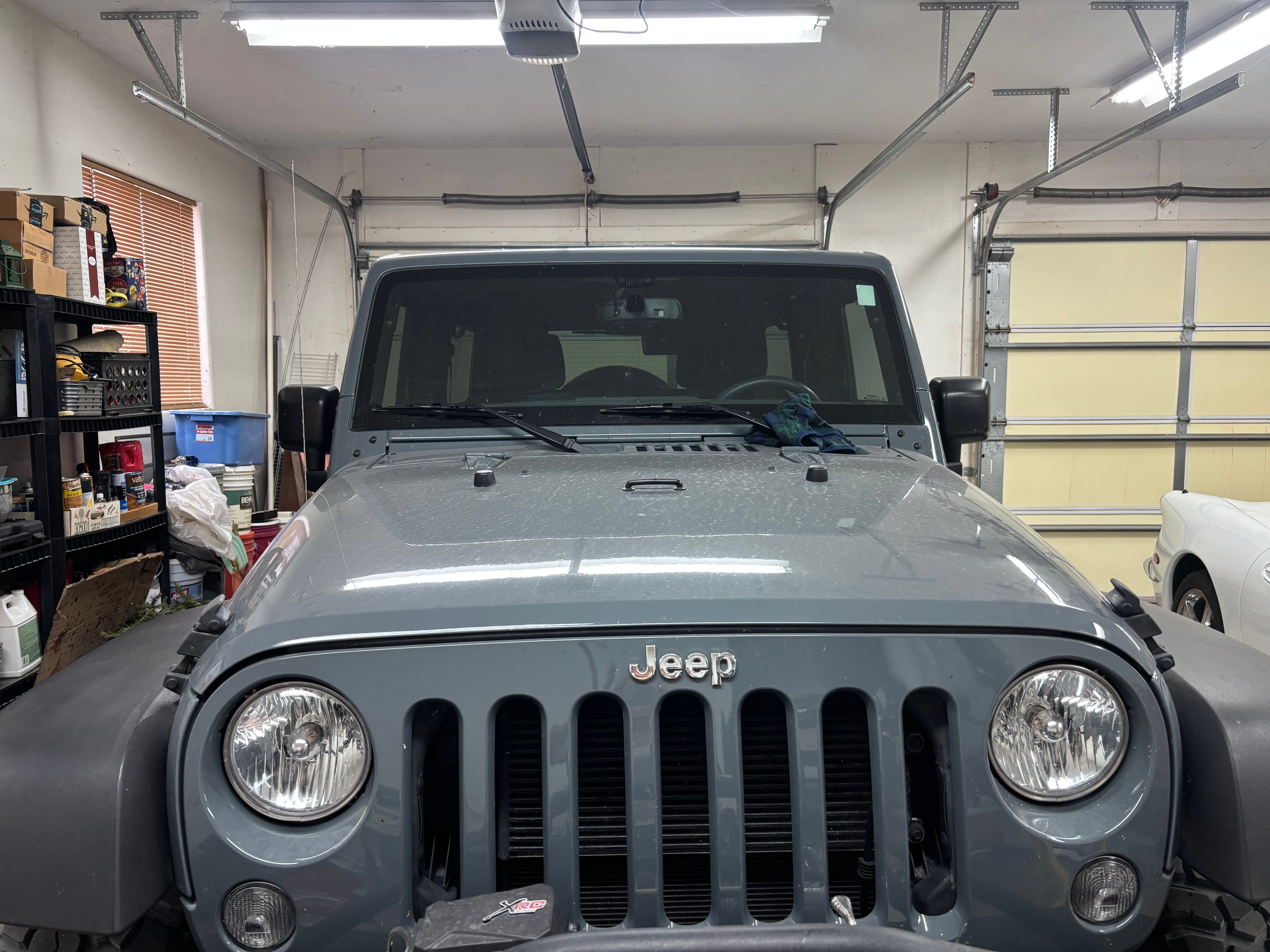 Used 2015 Jeep Wrangler Unlimited Rubicon w/ Connectivity Group AWD/4WD image 2