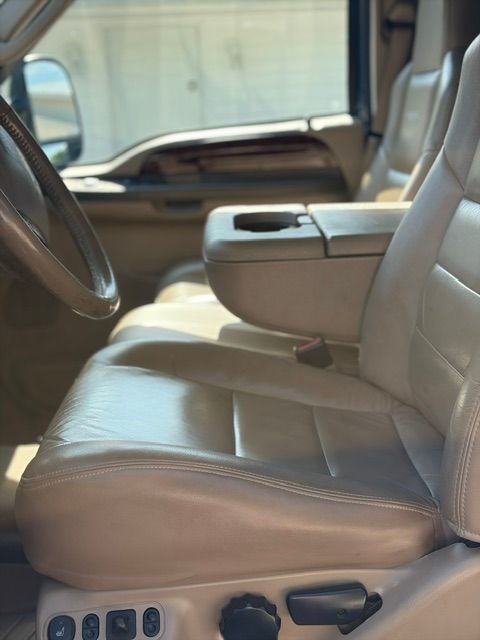 Used 2004 Ford F350 Lariat AWD/4WD image 16