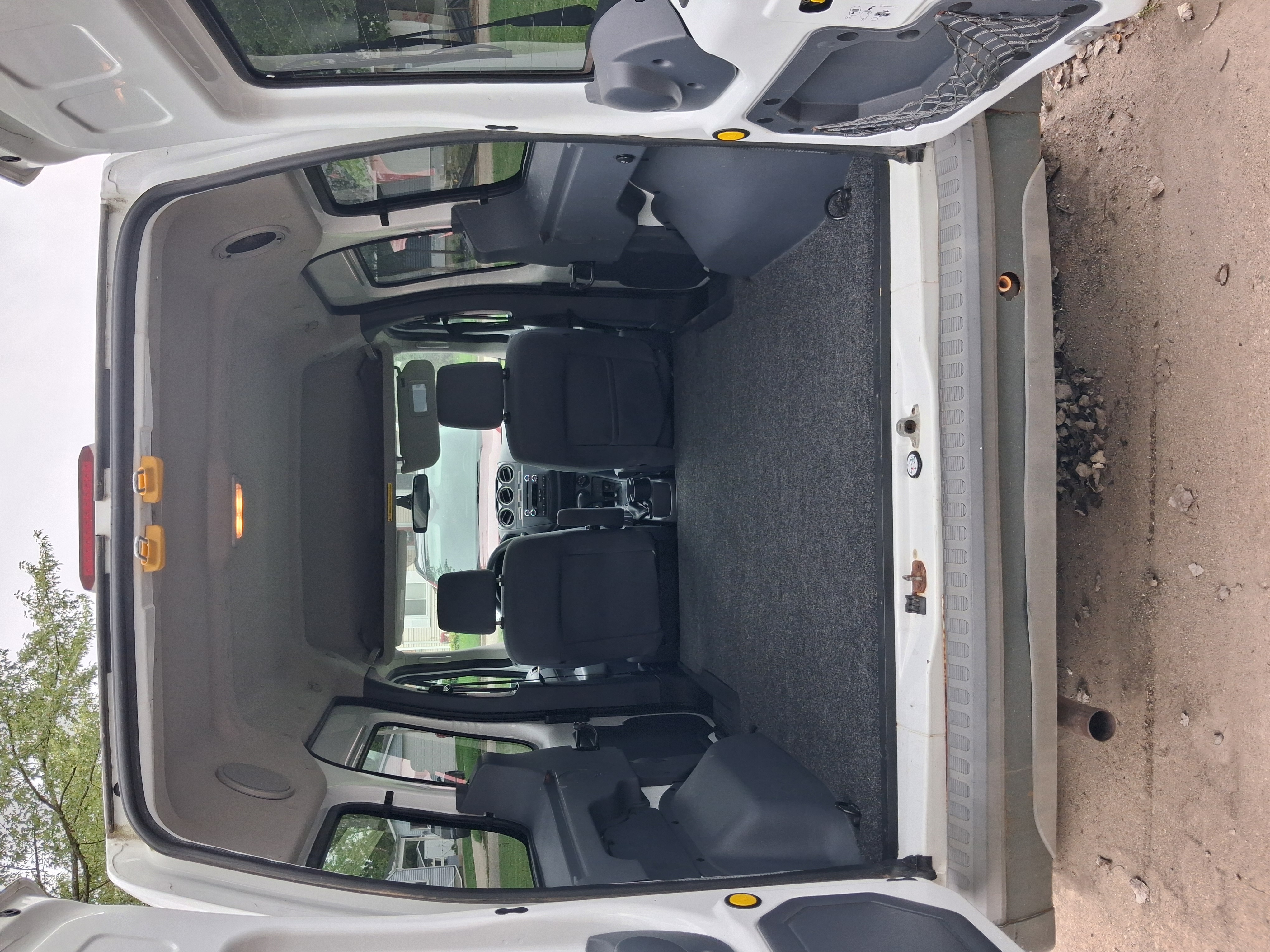 Used 2012 Ford Transit Connect XLT Premium FWD image 4