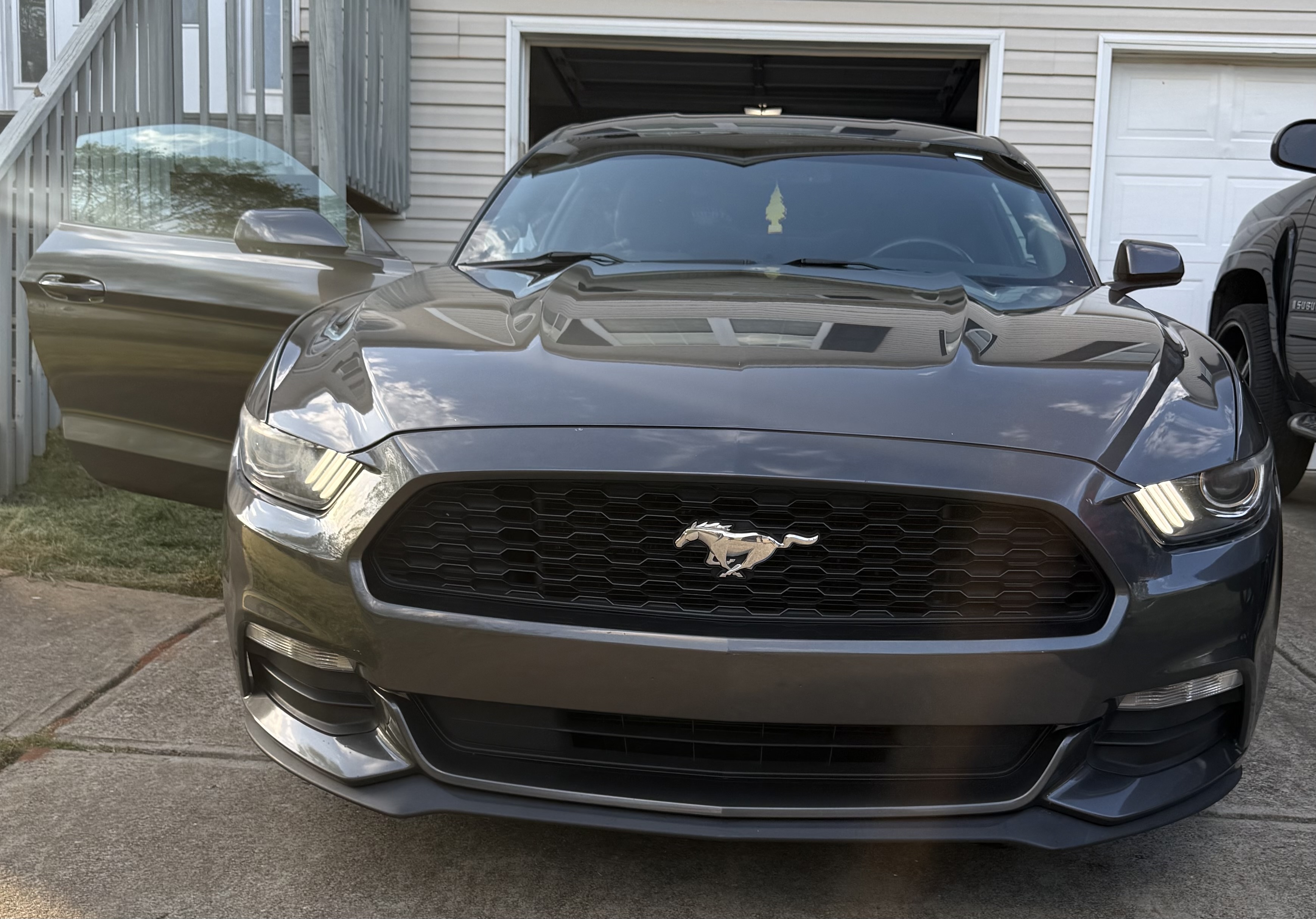 Used 2017 Ford Mustang Coupe w/ Enhanced Security Package RWD image 1