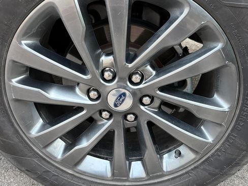 Used 2021 Ford Expedition Max Limited image 25