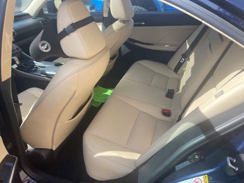 Used 2014 Lexus IS 350 w/ Navigation Package image 9