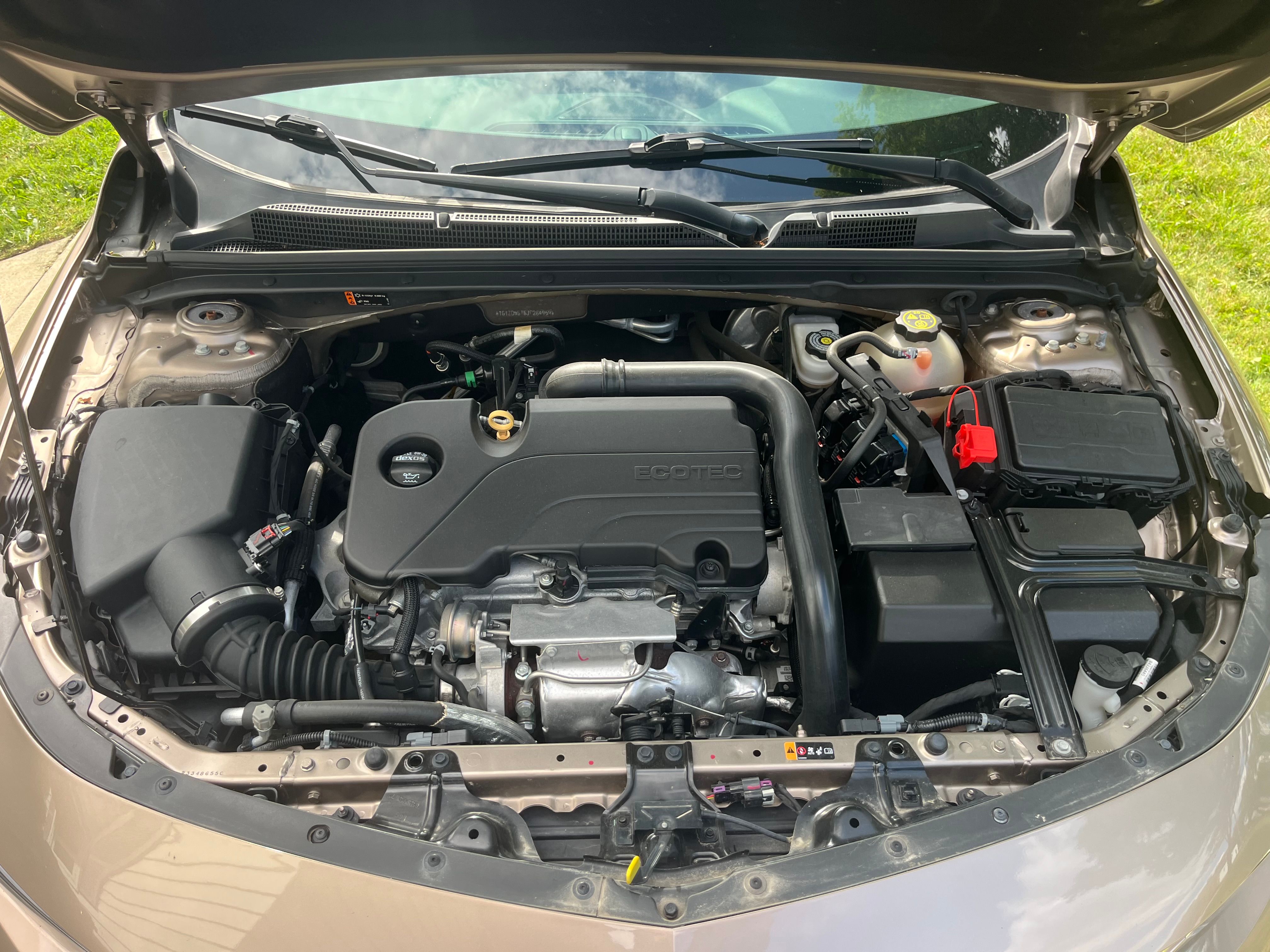 Used 2018 Chevrolet Malibu LT w/ Leather Package FWD image 13