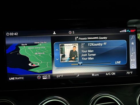 Used 2019 Mercedes-Benz E 300 E 300 Sedan 4D image 9