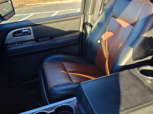 Used 2008 Ford Expedition Limited image 10