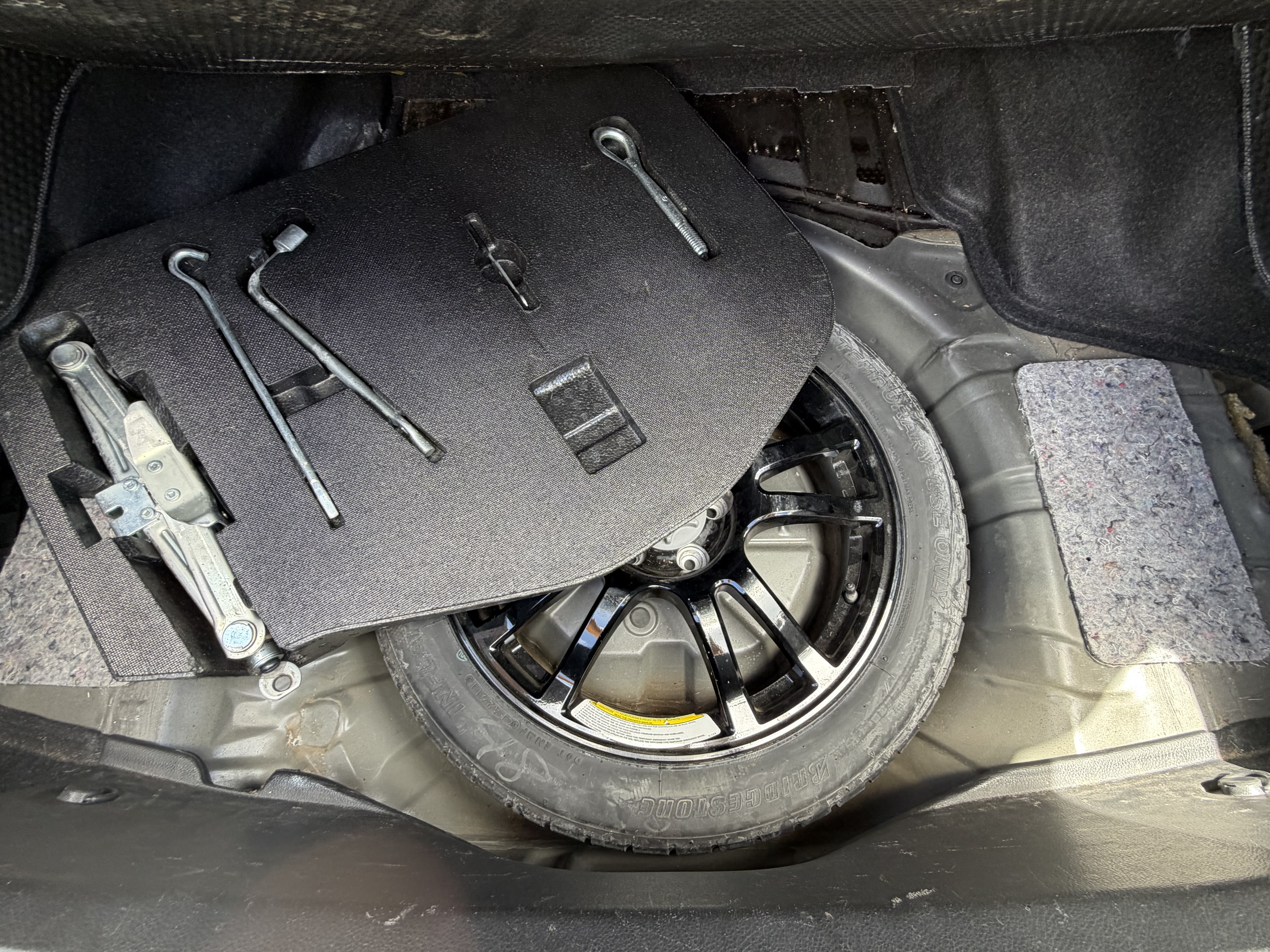 Used 2011 INFINITI G37 Journey w/ Sport Pkg - RWD image 13