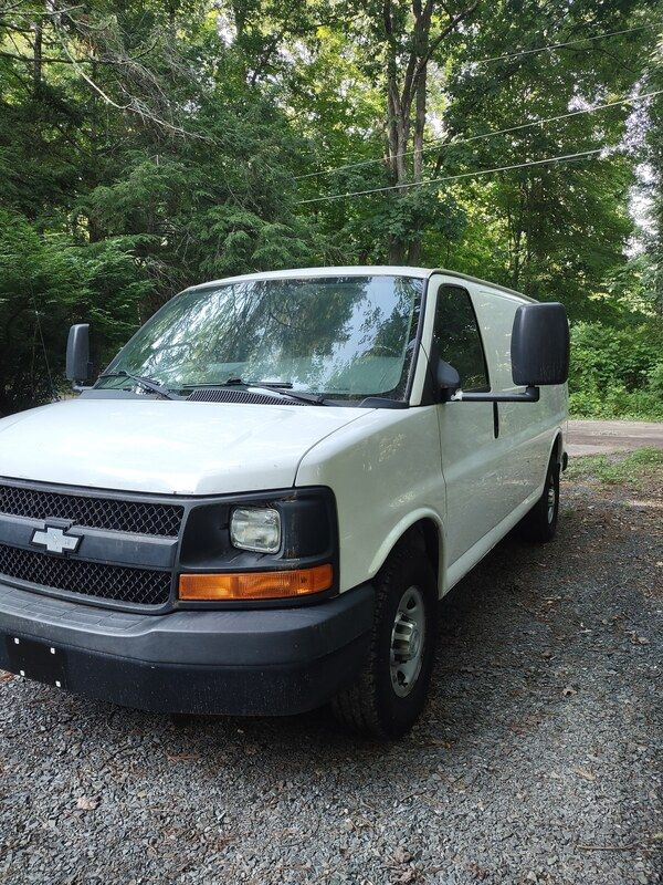 Used 2015 Chevrolet Express 3500 RWD image 12