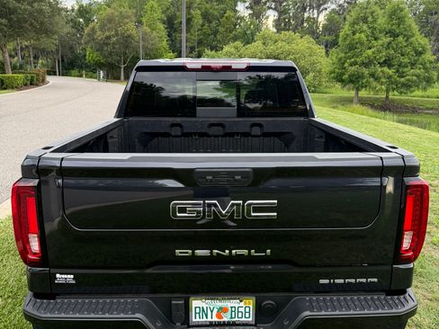 Used 2026 GMC Sierra 1500 Denali Ultimate AWD/4WD image 11