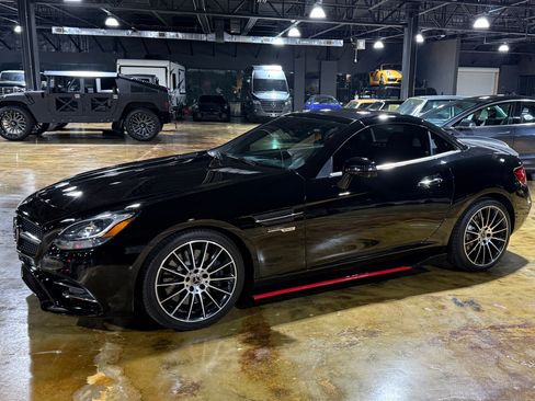 Used 2018 Mercedes-Benz SLC 300 image 11