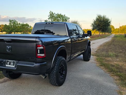 Used 2023 RAM 2500 Limited AWD/4WD image 6
