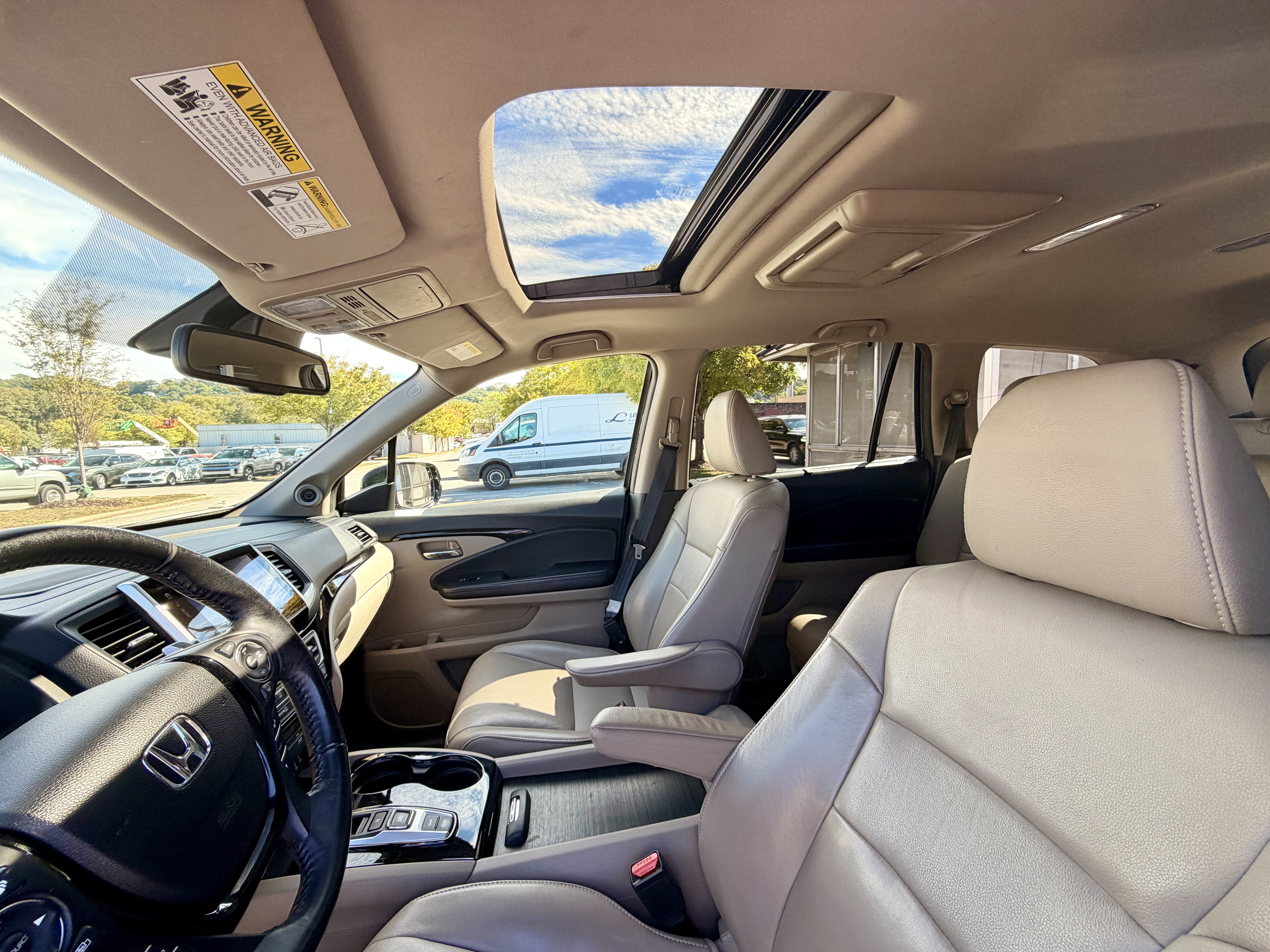 Used 2017 Honda Pilot Touring image 13