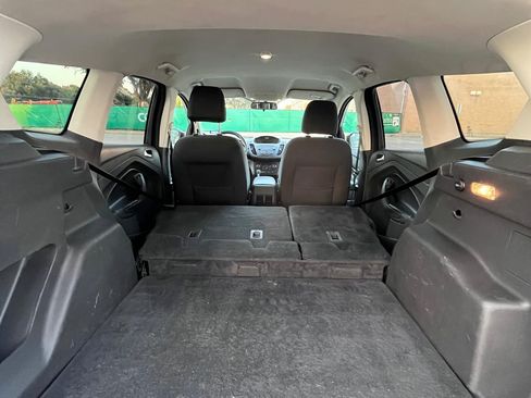 Used 2017 Ford Escape SE FWD image 14