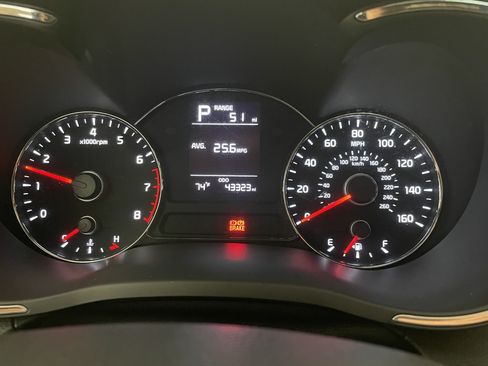 Used 2018 Kia Forte LX image 16