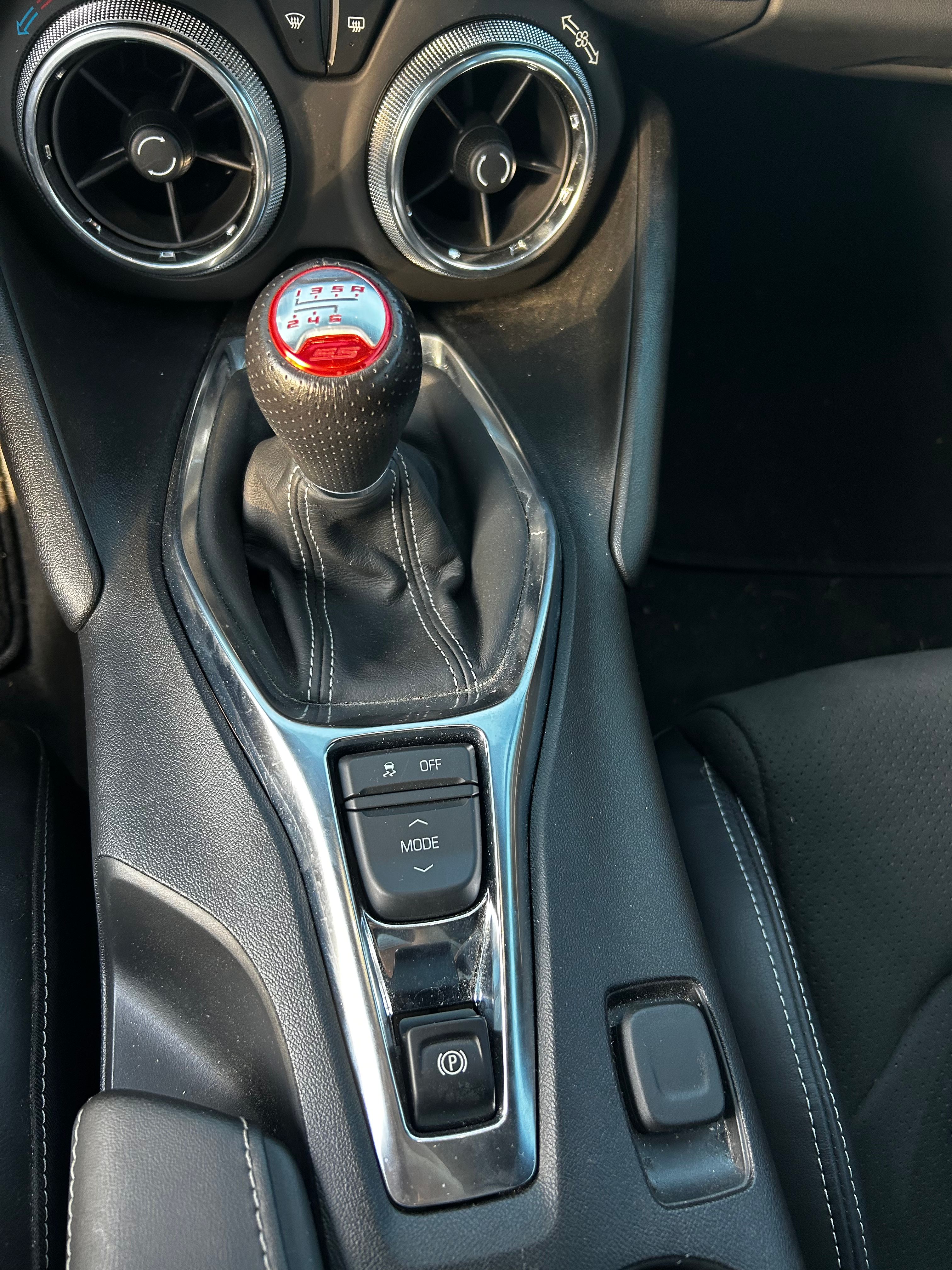 Used 2022 Chevrolet Camaro SS RWD image 19