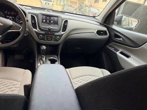 Used 2020 Chevrolet Equinox LS image 4