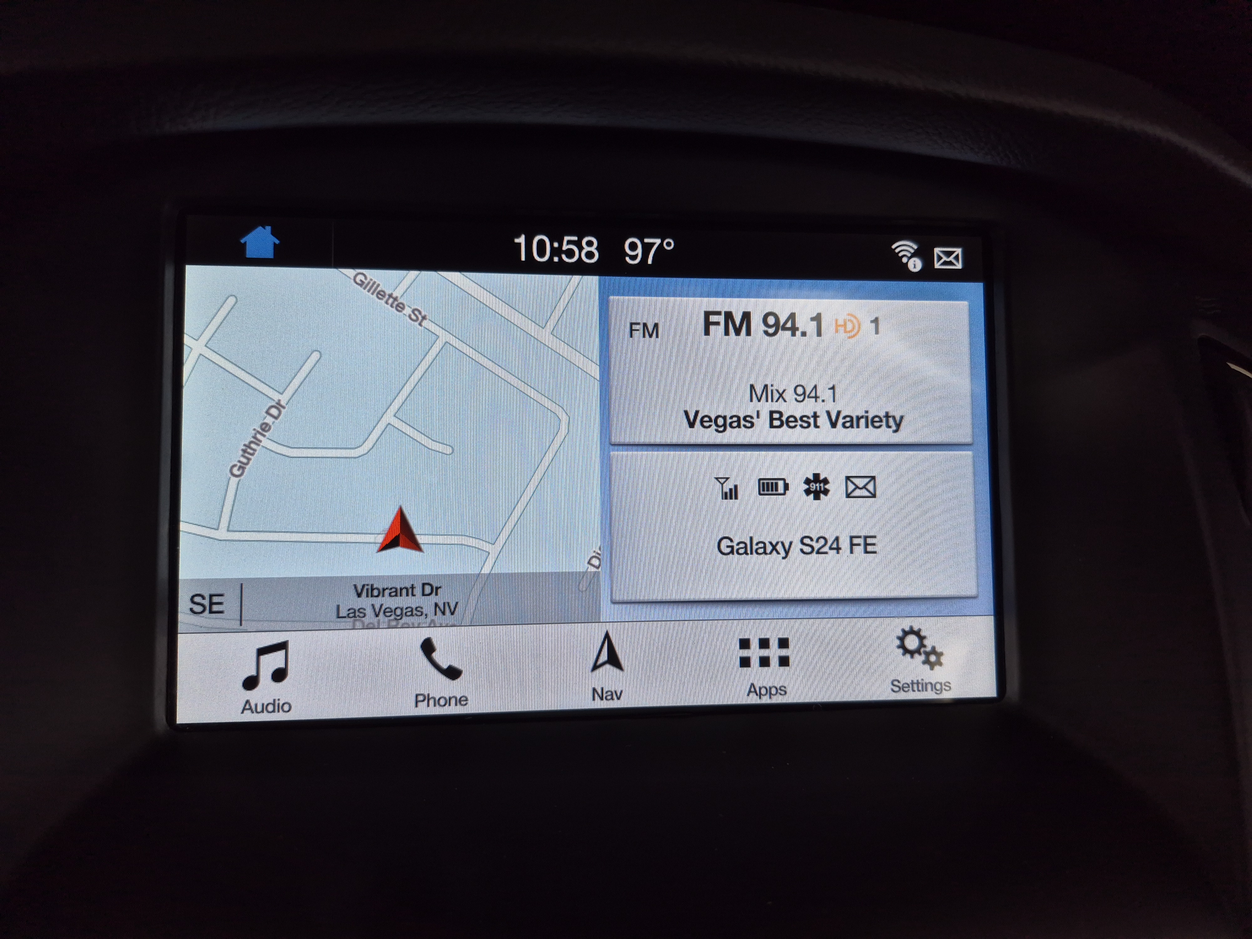 Used 2018 Ford Focus Titanium FWD image 17