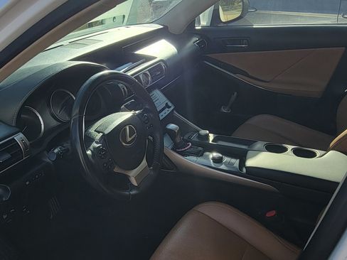 Used 2014 Lexus IS 250 w/ Premium Package image 6