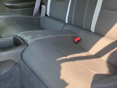 Used 2017 Chevrolet Camaro LT RWD image 22