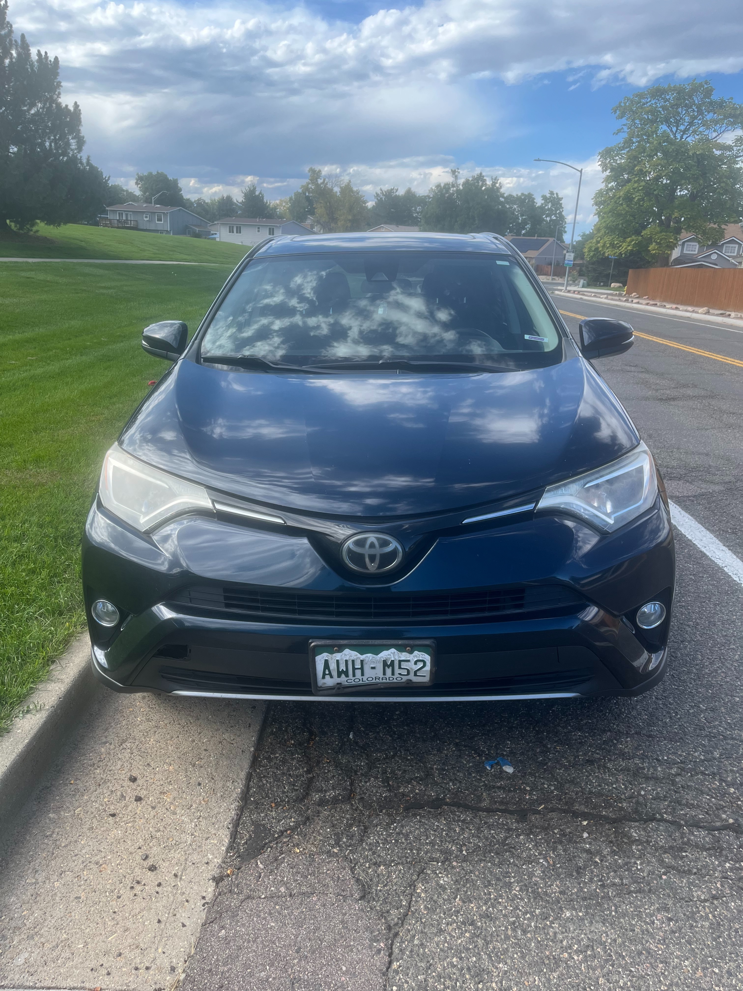 Used 2017 Toyota RAV4 XLE w/ Carpet Mat Package FWD image 2