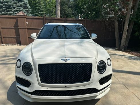Used 2020 Bentley Bentayga Speed AWD/4WD image 2