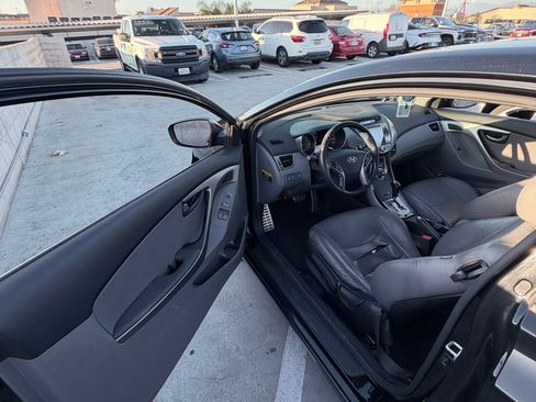 Used 2013 Hyundai Elantra SE image 6