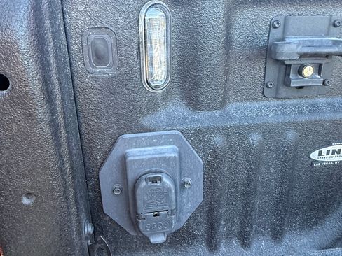 Used 2020 Ford F350 Lariat w/ Chrome Package AWD/4WD image 25