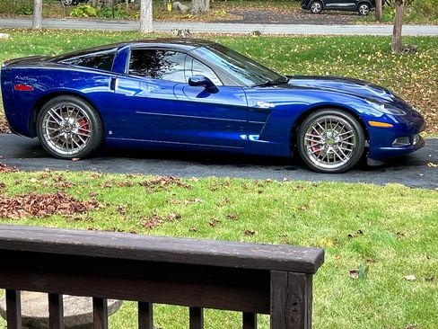 Used 2006 Chevrolet Corvette Coupe RWD image 11