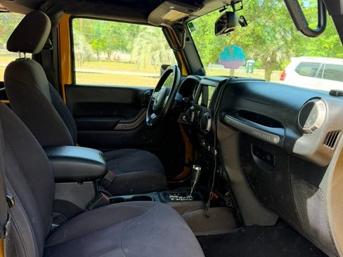 Used 2014 Jeep Wrangler Sport AWD/4WD image 14