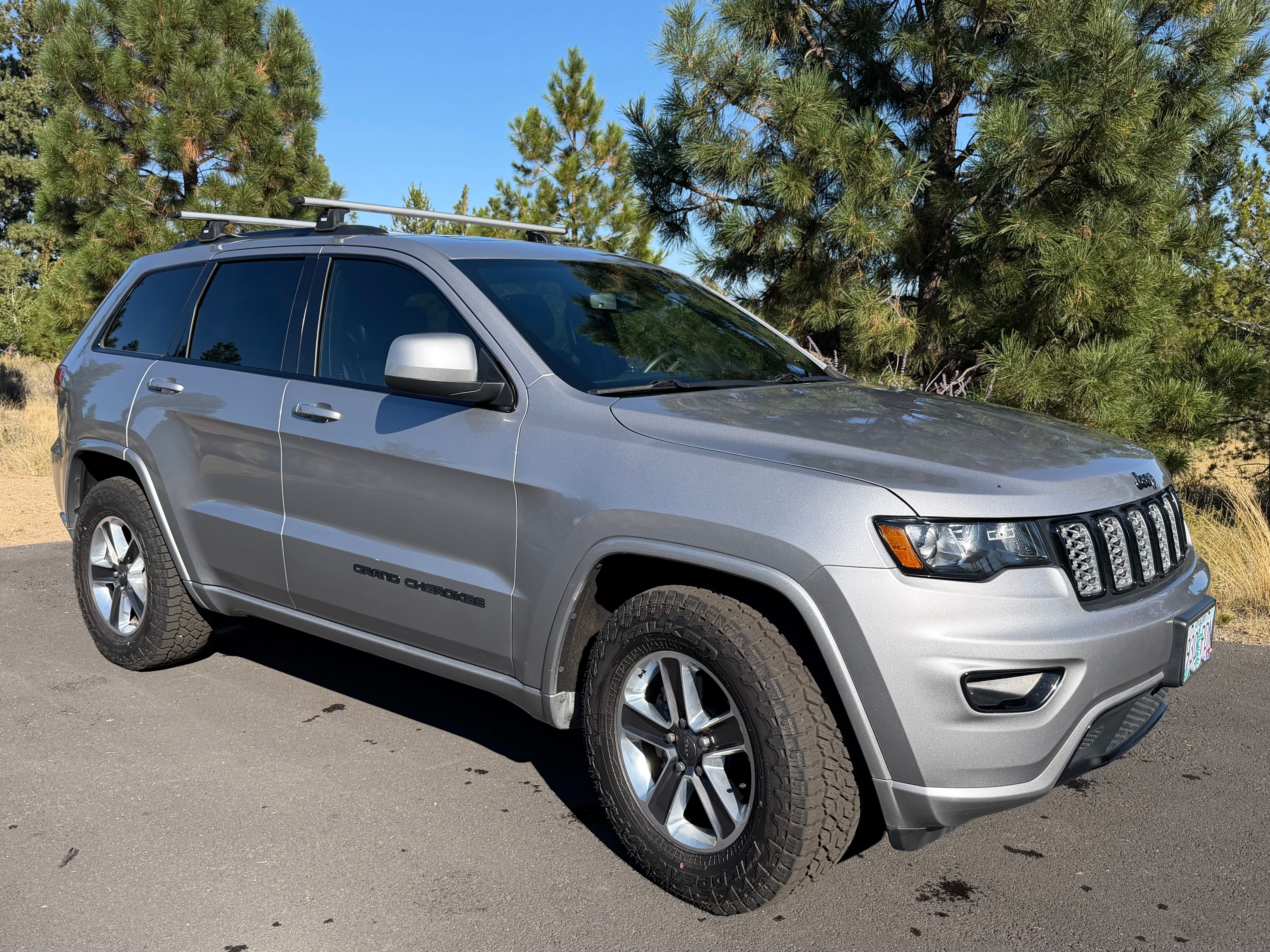 Used 2019 Jeep Grand Cherokee Altitude AWD/4WD image 1