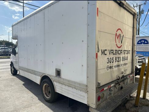 Used 2007 Ford E-450 and Econoline 450 image 2