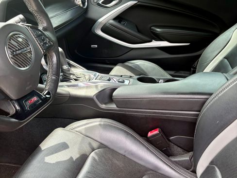 Used 2018 Chevrolet Camaro SS w/ Redline Edition RWD image 11