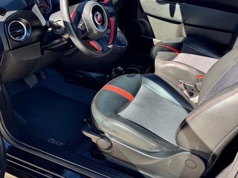Used 2015 FIAT 500 e w/ Esport Package image 4