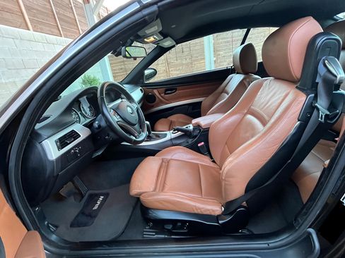 Used 2008 BMW 335i Convertible image 17