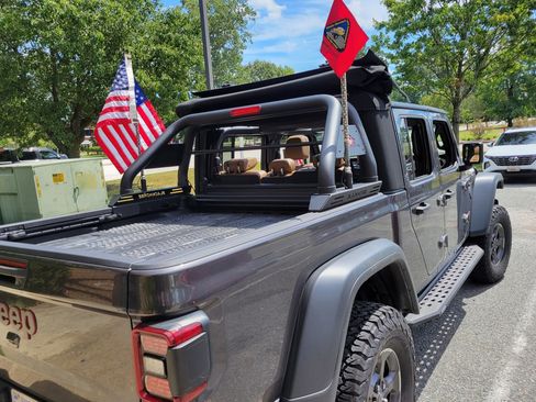 Used 2020 Jeep Gladiator Rubicon w/ Dual Top Group image 4